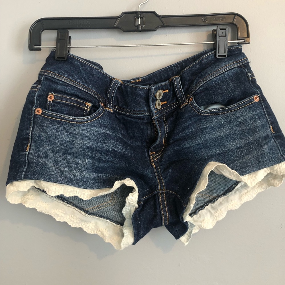 American Eagle denim jeans with lace trim